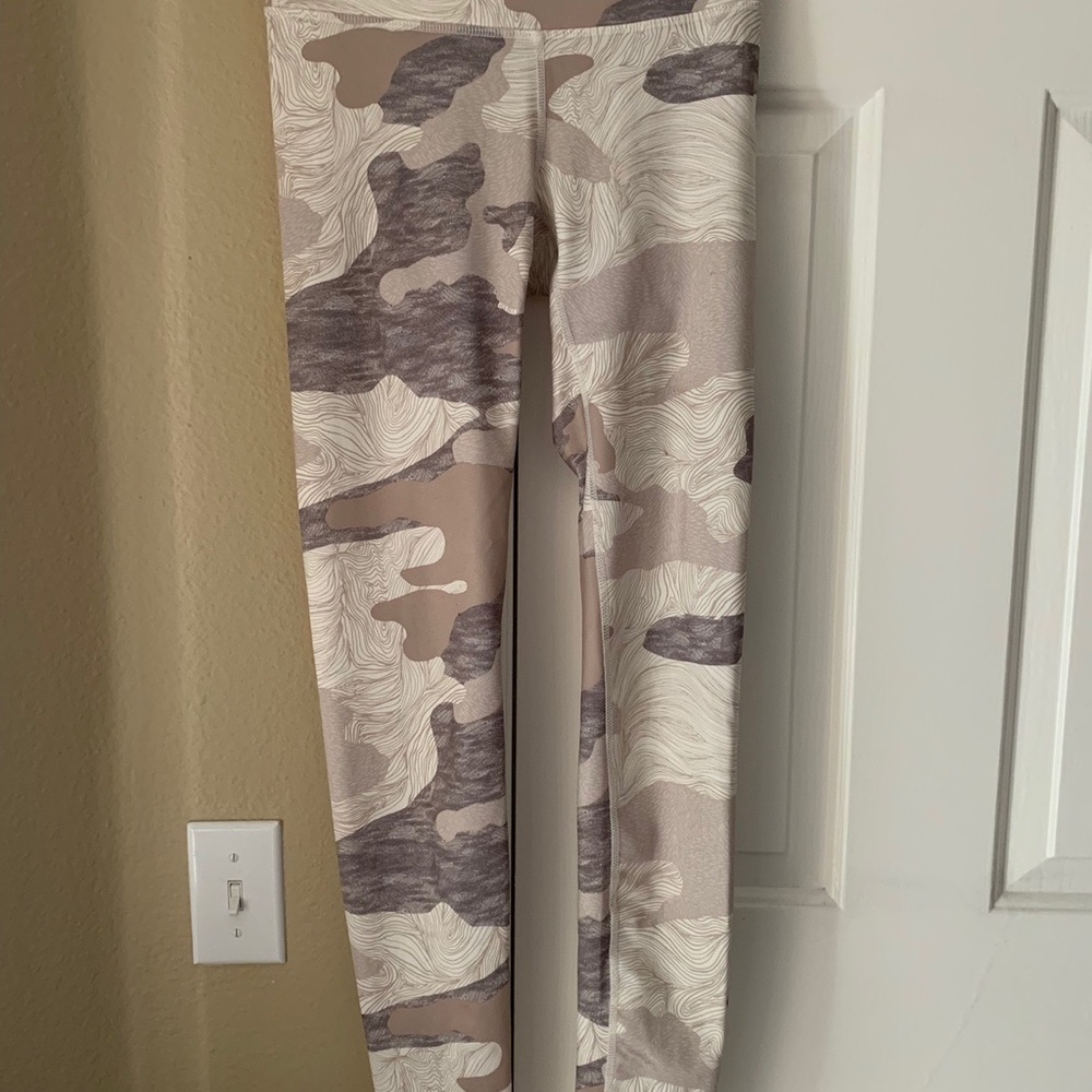 Camo leggings